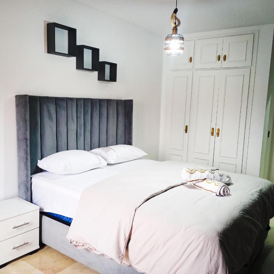 Nouveau Appartement Au Plein Centre-Ville En Face Hilton Tânger Exterior foto